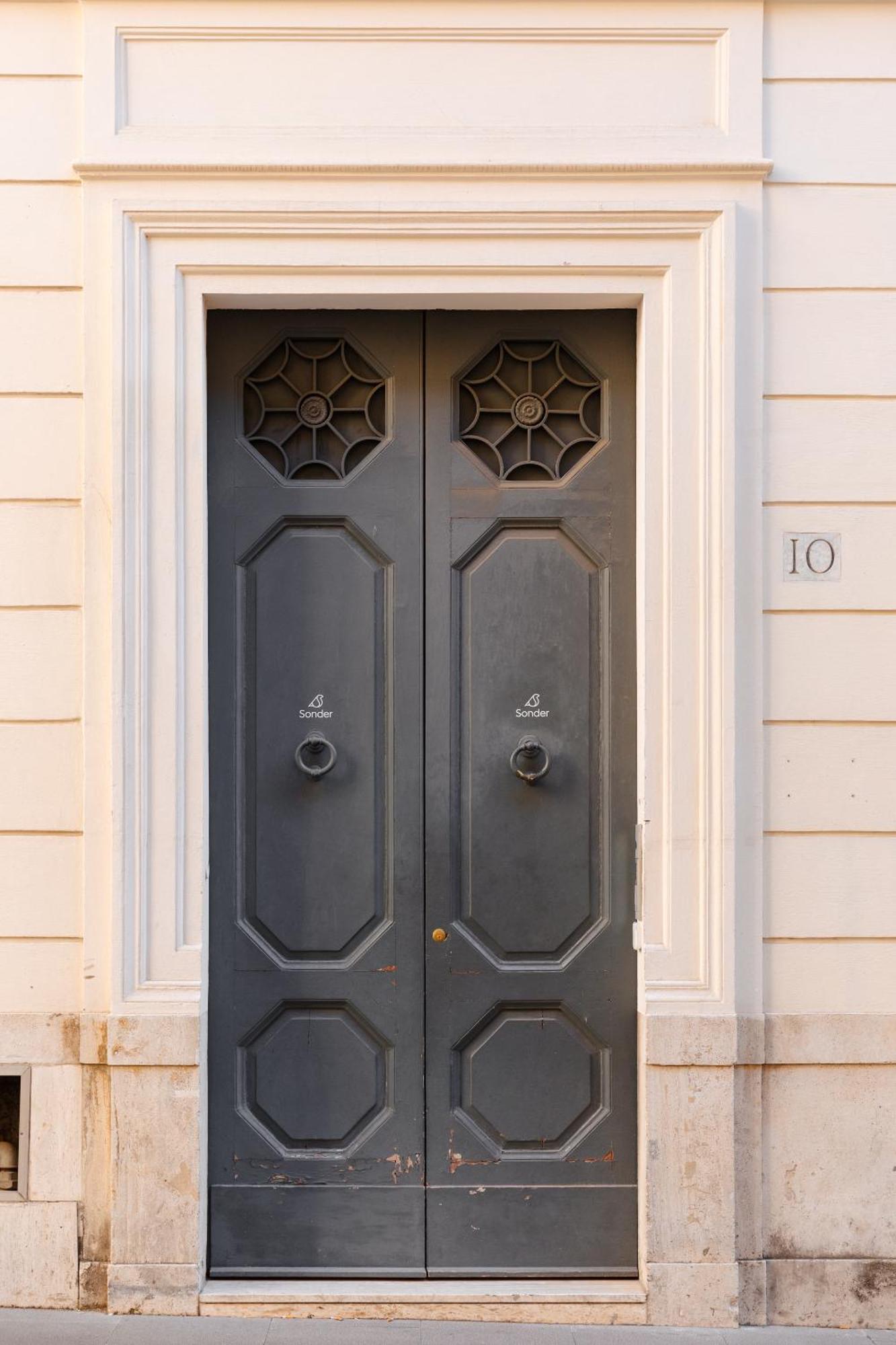 Sonder Barberini Aparthotel Rome Exterior photo